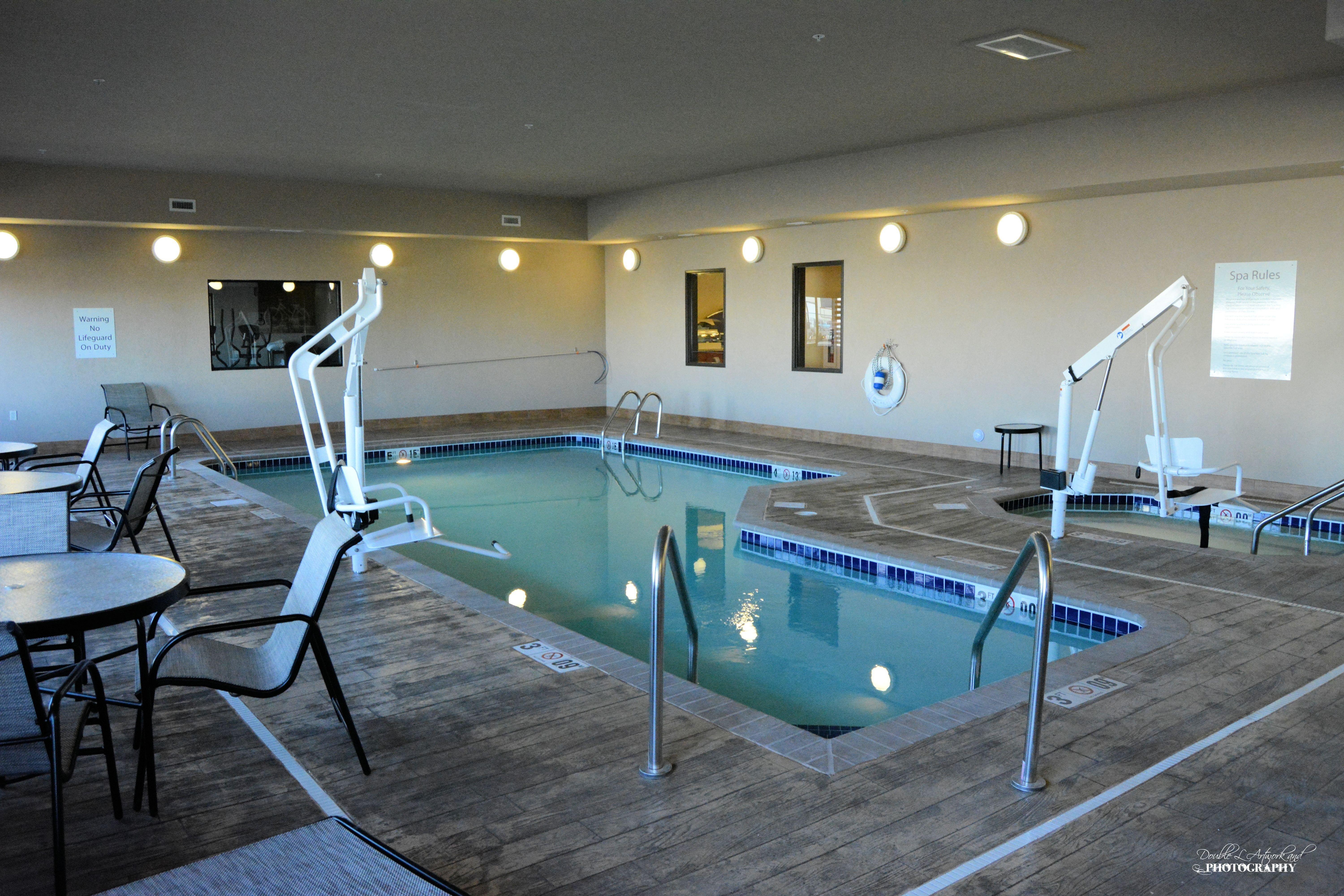 Holiday Inn Express & Suites Glendive By Ihg Eksteriør bilde